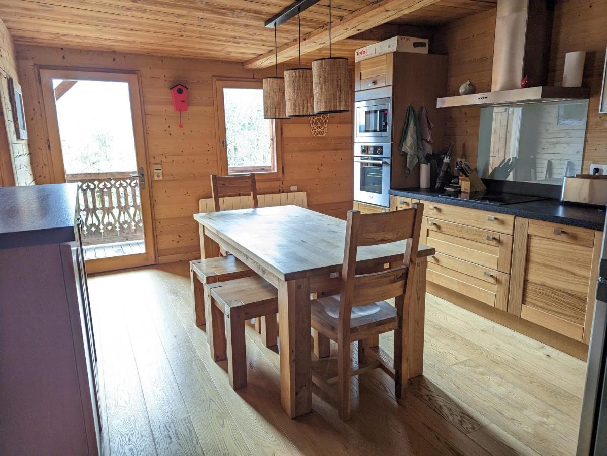 Bas De Chalet Au Coeur Des Aravis, Entre Lac Et Montagne Saint-Jean-de-Sixt Exterior foto