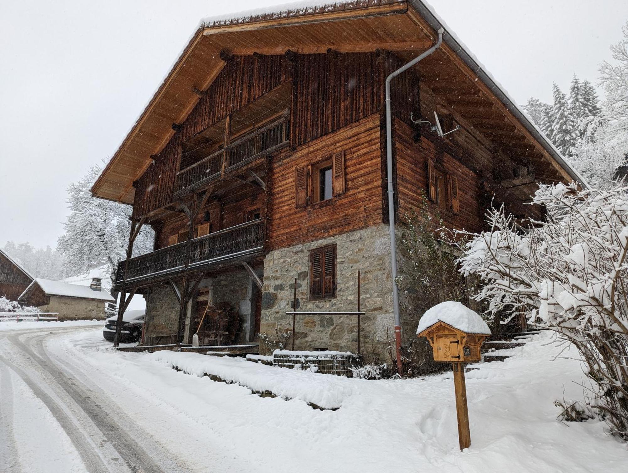 Bas De Chalet Au Coeur Des Aravis, Entre Lac Et Montagne Saint-Jean-de-Sixt Exterior foto